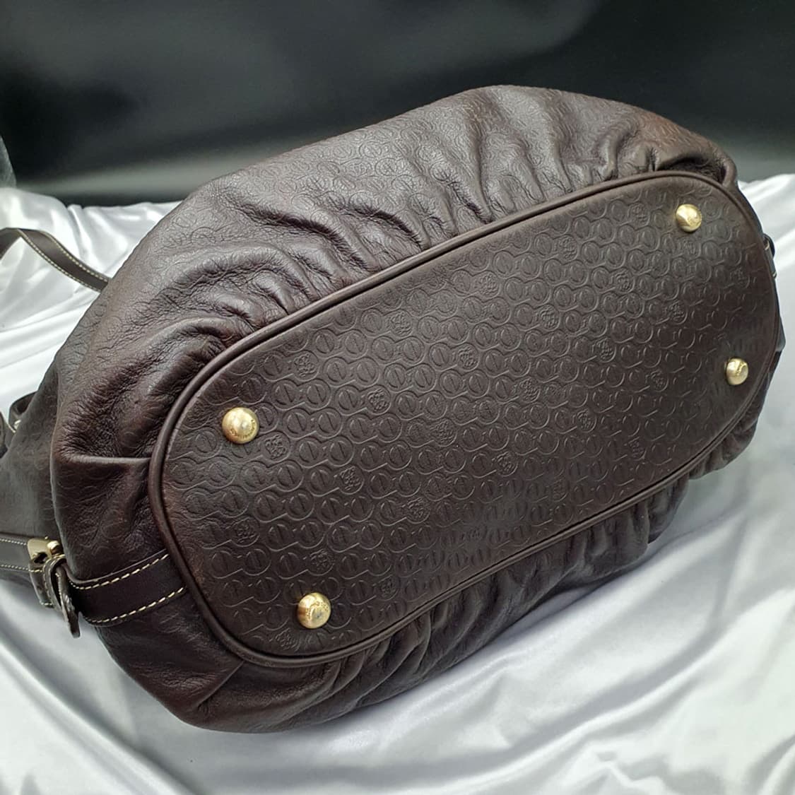 루이까또즈 가죽 숄더백 중고 가방 은피아노 상품이미지7