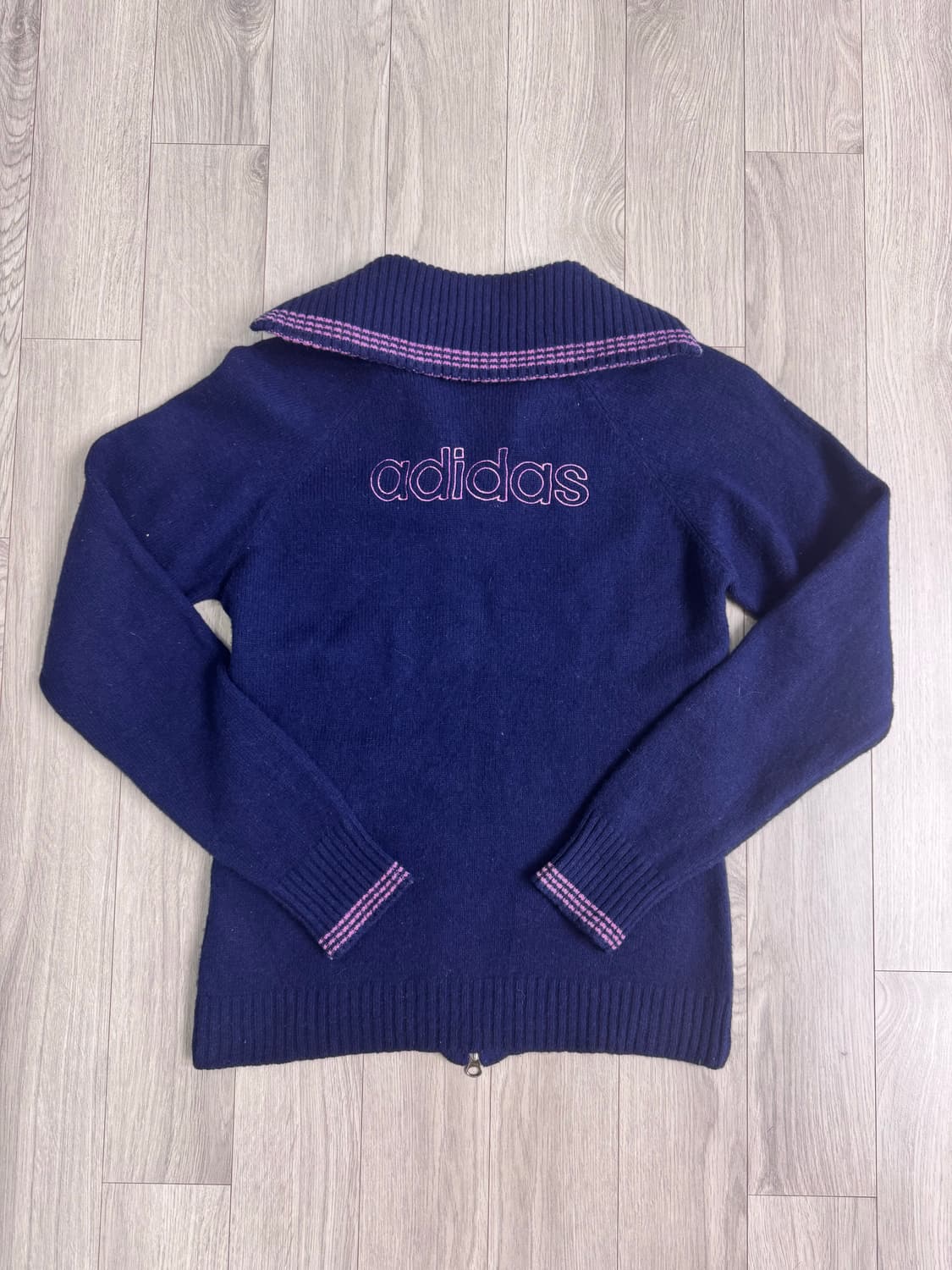 아디다스 Y2K 네이비 핑크 니트 집업 상품이미지2