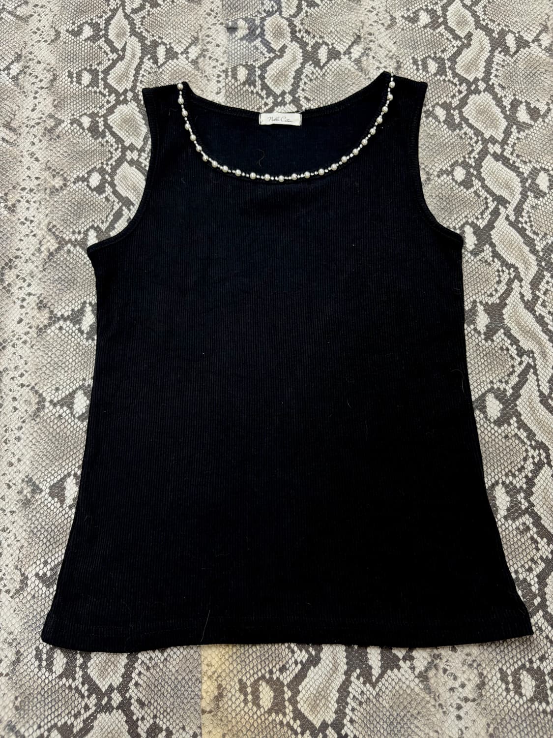 “Vintage” pearl Detail Black Sleeveless 상품이미지1