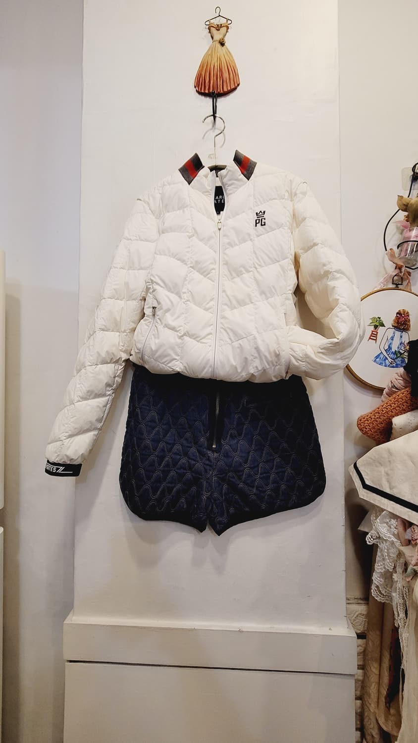 파리게이츠 구스 경량패딩 상품이미지1