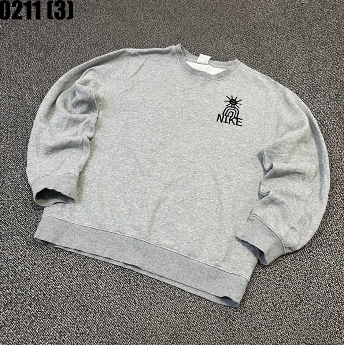 나이키 맨투맨 상품이미지1