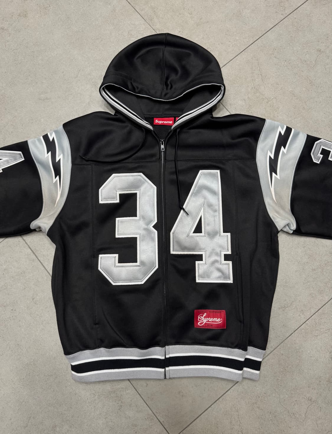 슈프림 풋볼집업   상품이미지1