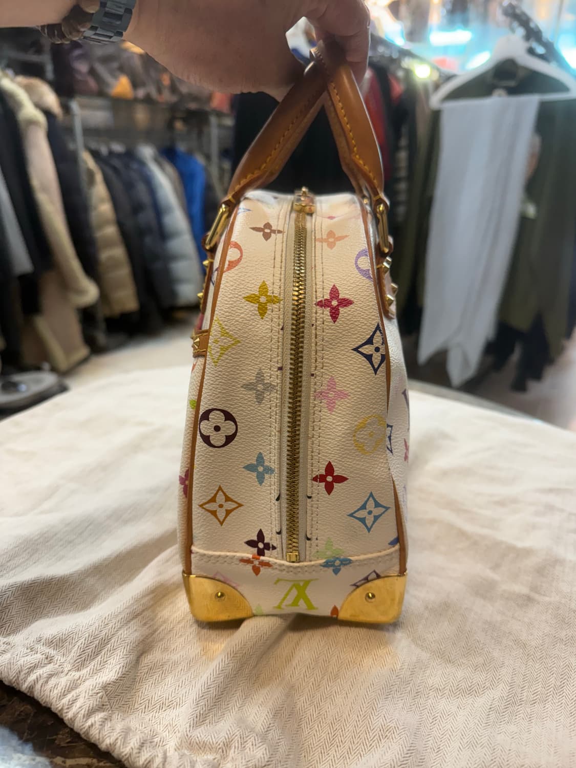 정품 루이비통 무라카미 멀티화이트 트루빌 팝니다 상품이미지2