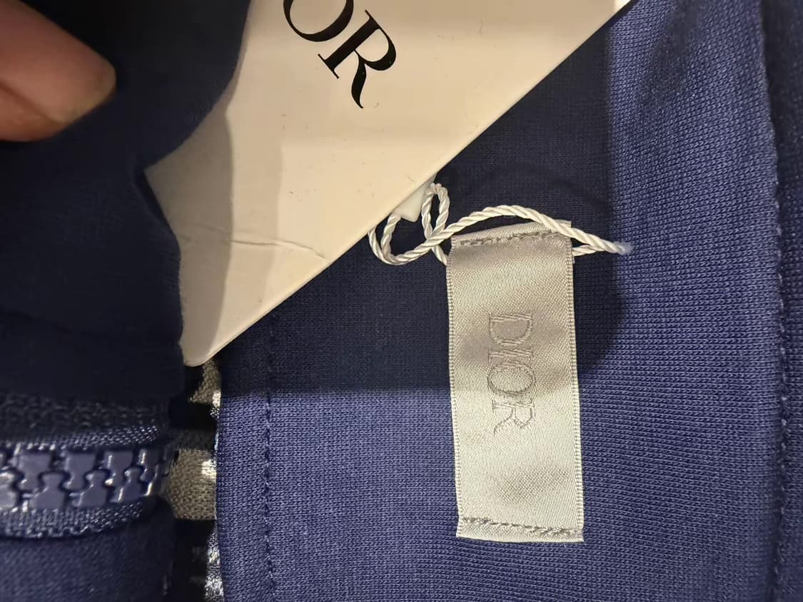 [디;올] 새상품 / 트레이닝복 세트 / 약 105~110 사이즈 상품이미지7