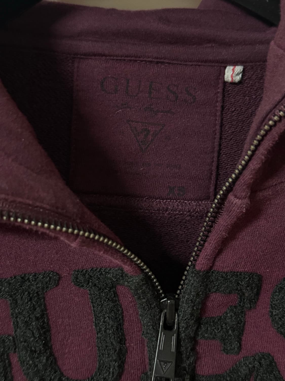 GUESS 게스 퍼플 빅로고 후드집업 Xs 상품이미지7