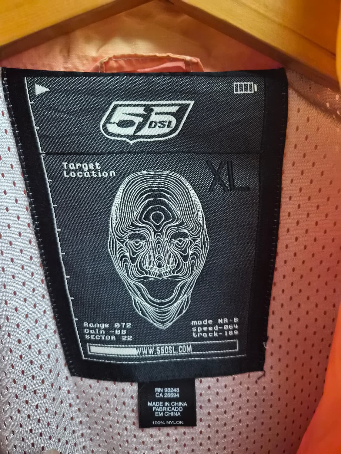 XL) 55DSL 디젤 그라데이션 점퍼 팝니다 상품이미지4