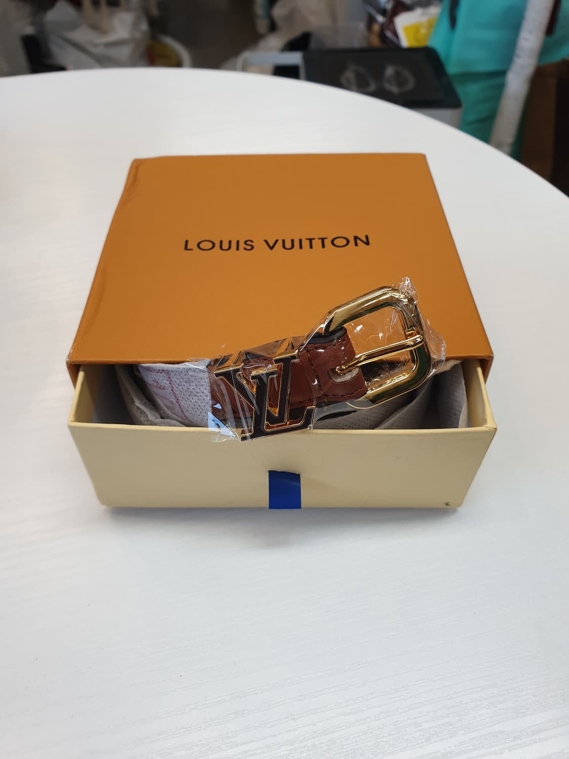 루이비통 여성 브라운 버클 카멜 벨트 새상품✅️ 상품이미지1