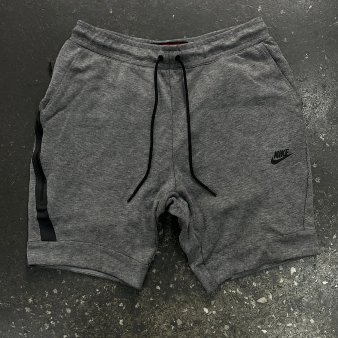 100 나이키 테크팩 반바지  상품이미지1