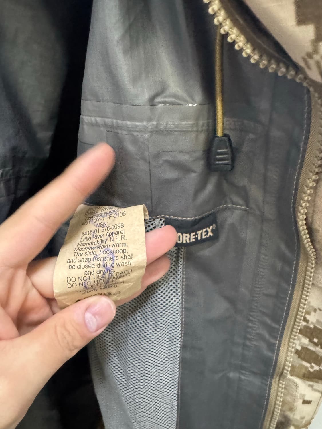 파타고니아 pcu level6 aor 고어텍스 자켓 상품이미지4