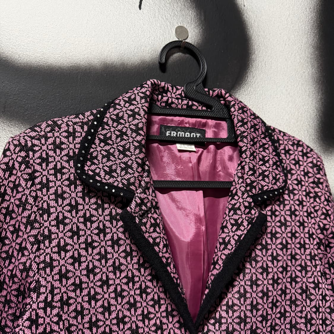 VTG 빈티지 블랙 핑크 모노 패턴 큐빅 디테일 카라 울혼방 자켓 상품이미지3