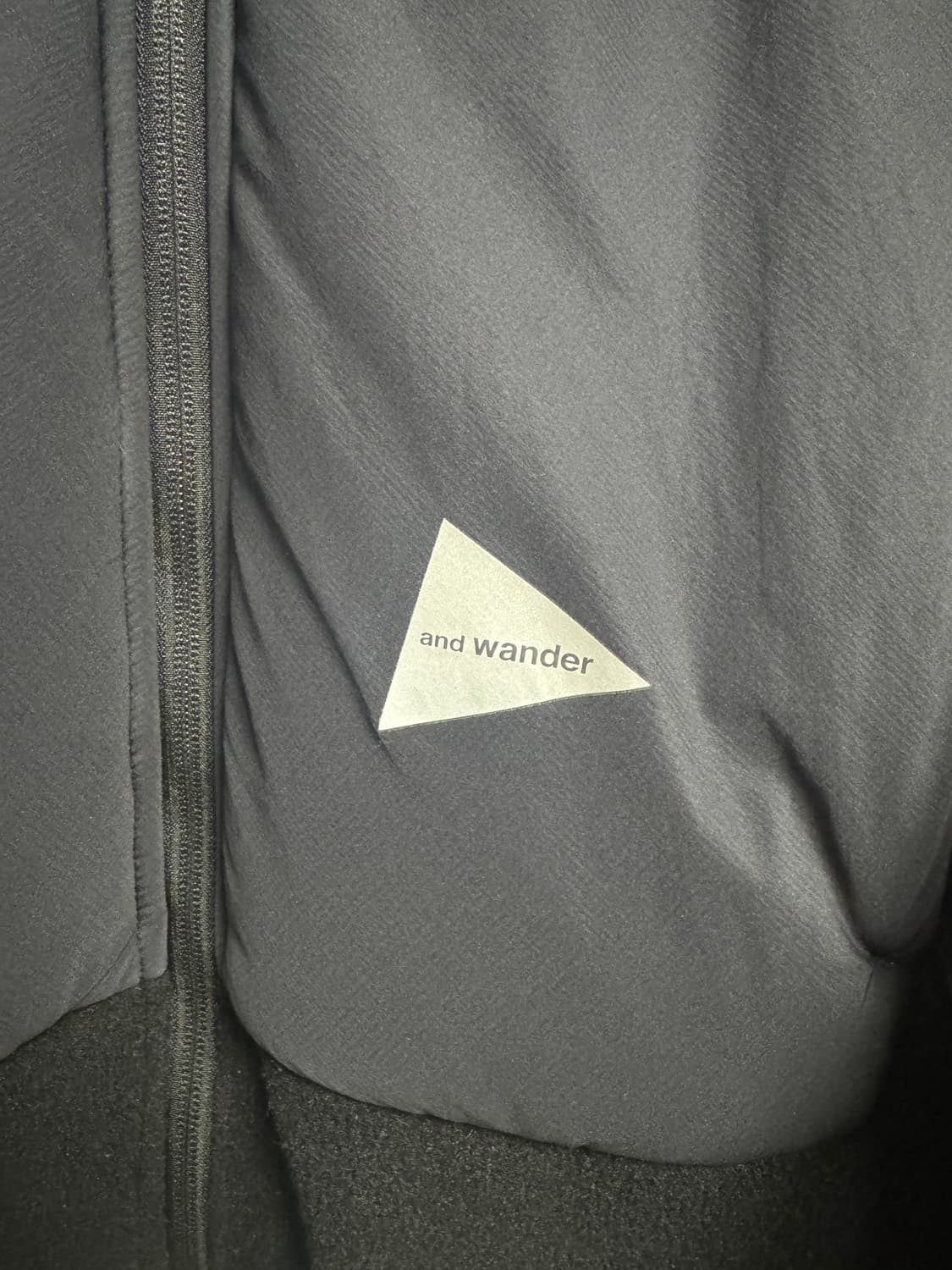 and wander 앤드원더 탑 플리스 자켓 L사이즈 블랙 상품이미지2