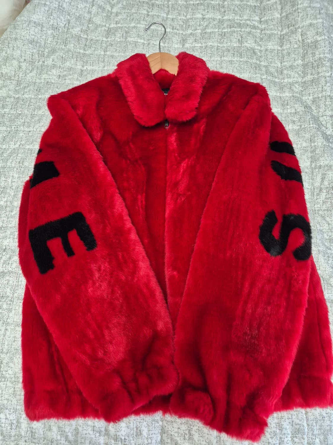 L) 슈프림 퍼 자켓 상품이미지1