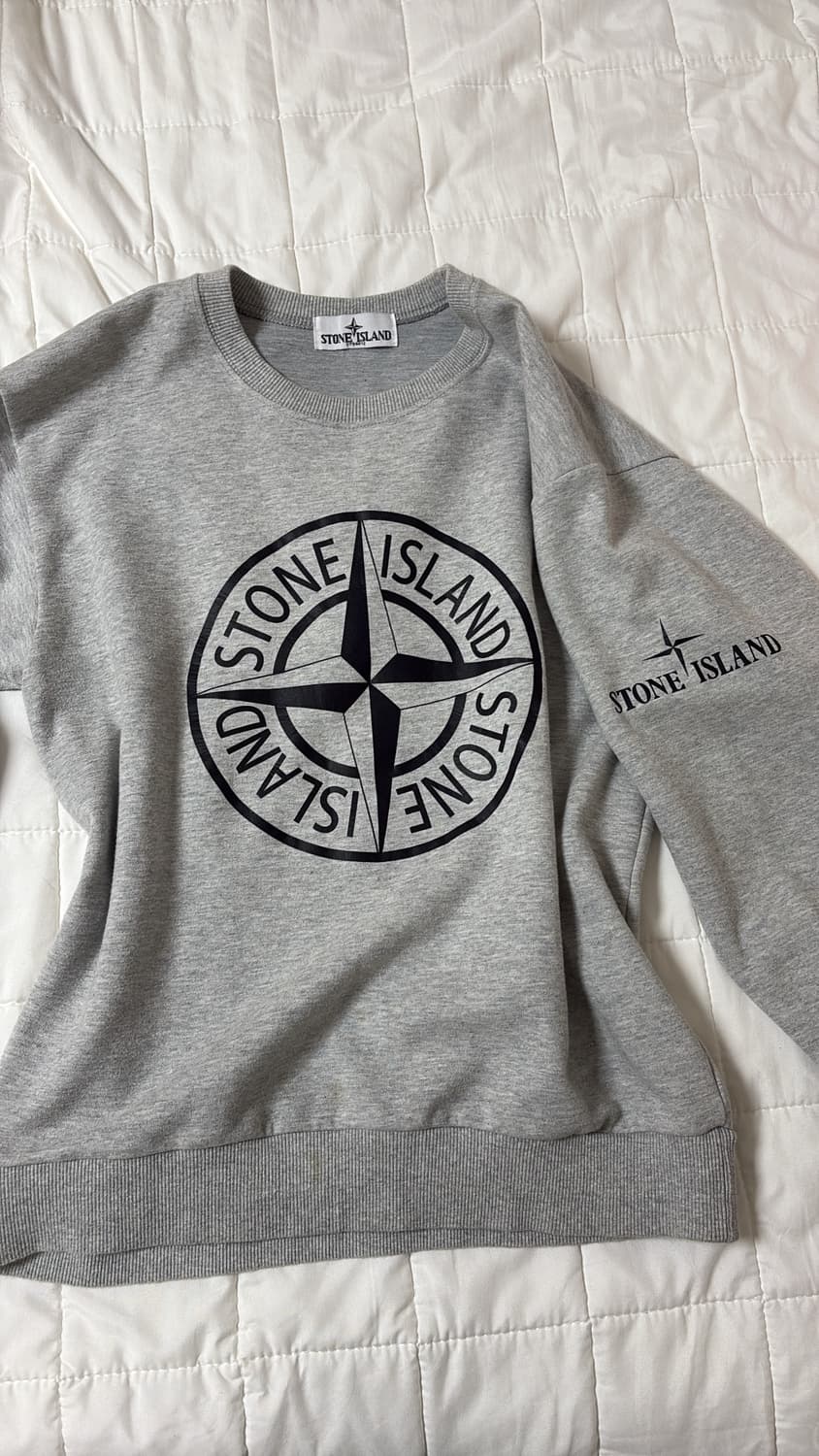 스톤아일랜드 그레이 맨투맨 상품이미지1