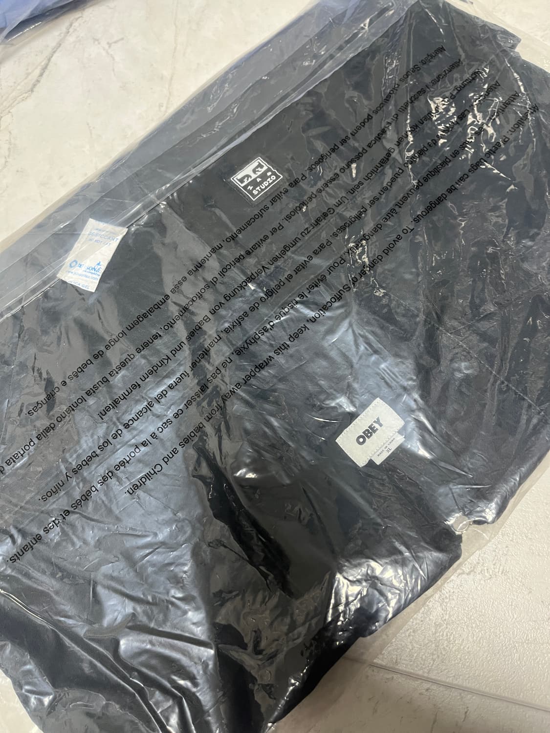 [XL] 아이앱 스튜디오 오베이 포스터 집 자켓 앤트러사이트 상품이미지3