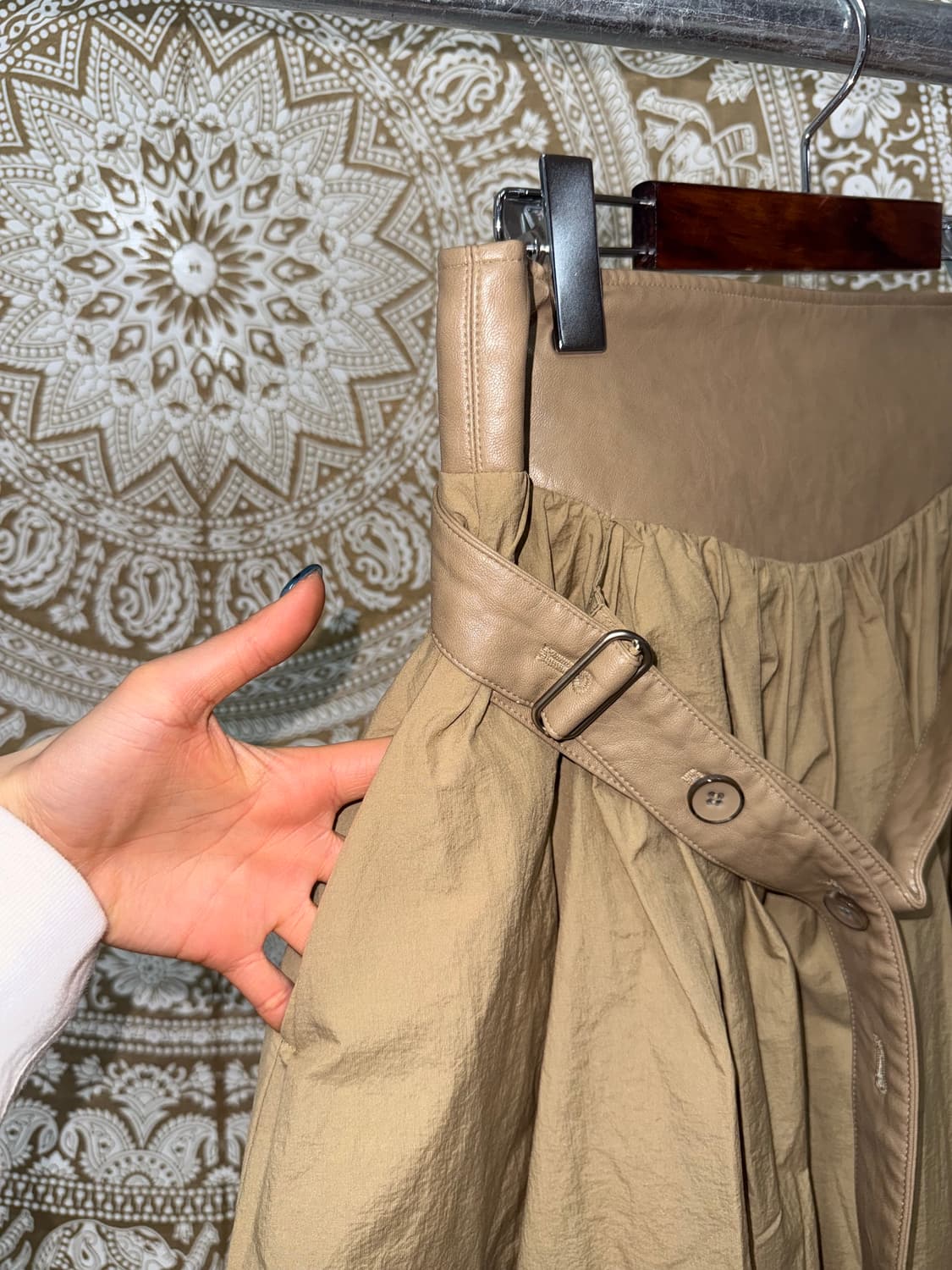 시스템 한섬 여성 벨티드 가죽 배색 롱스커트  상품이미지5