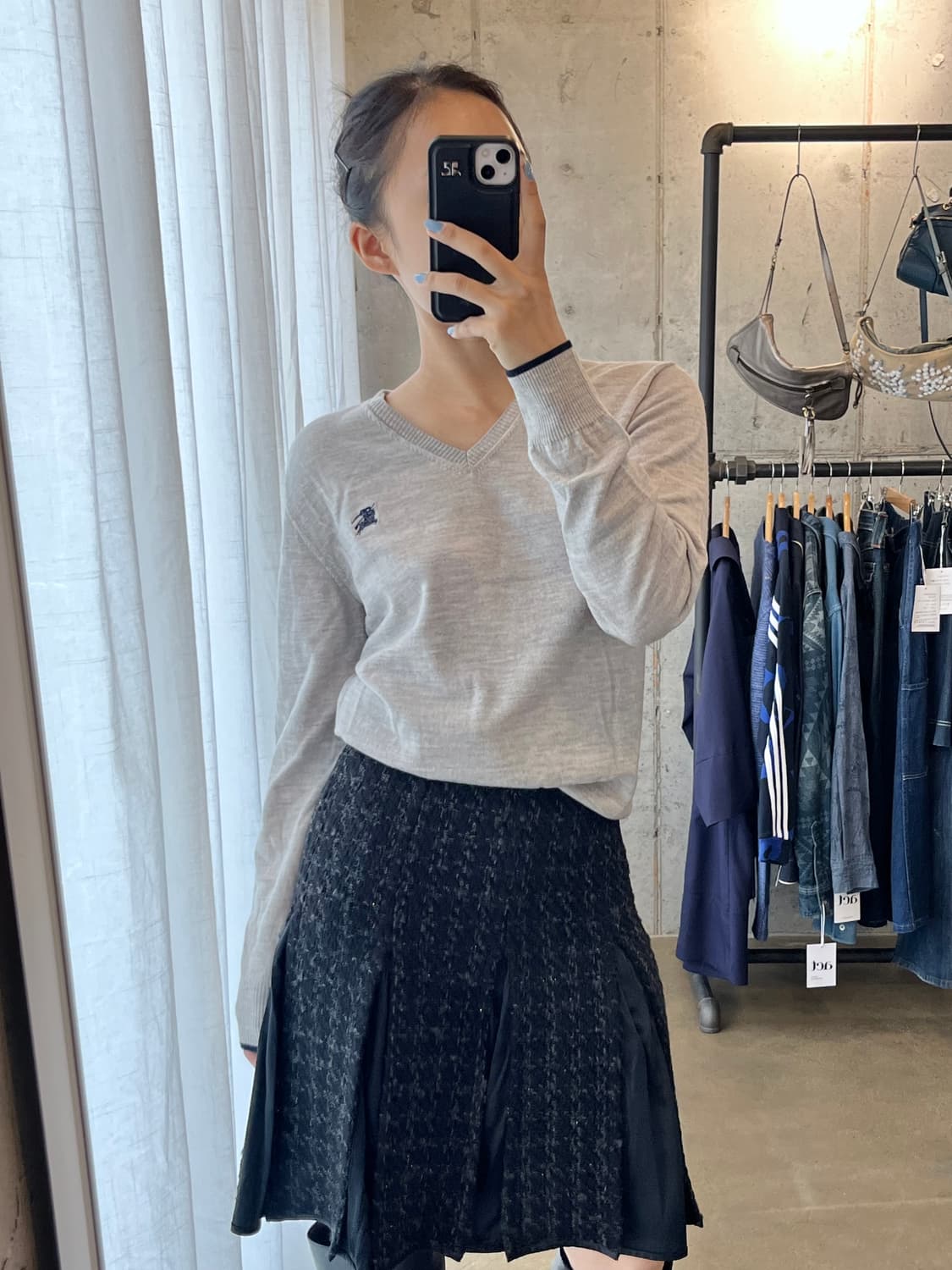 버버리 네이비 로고 롱슬리브  상품이미지2