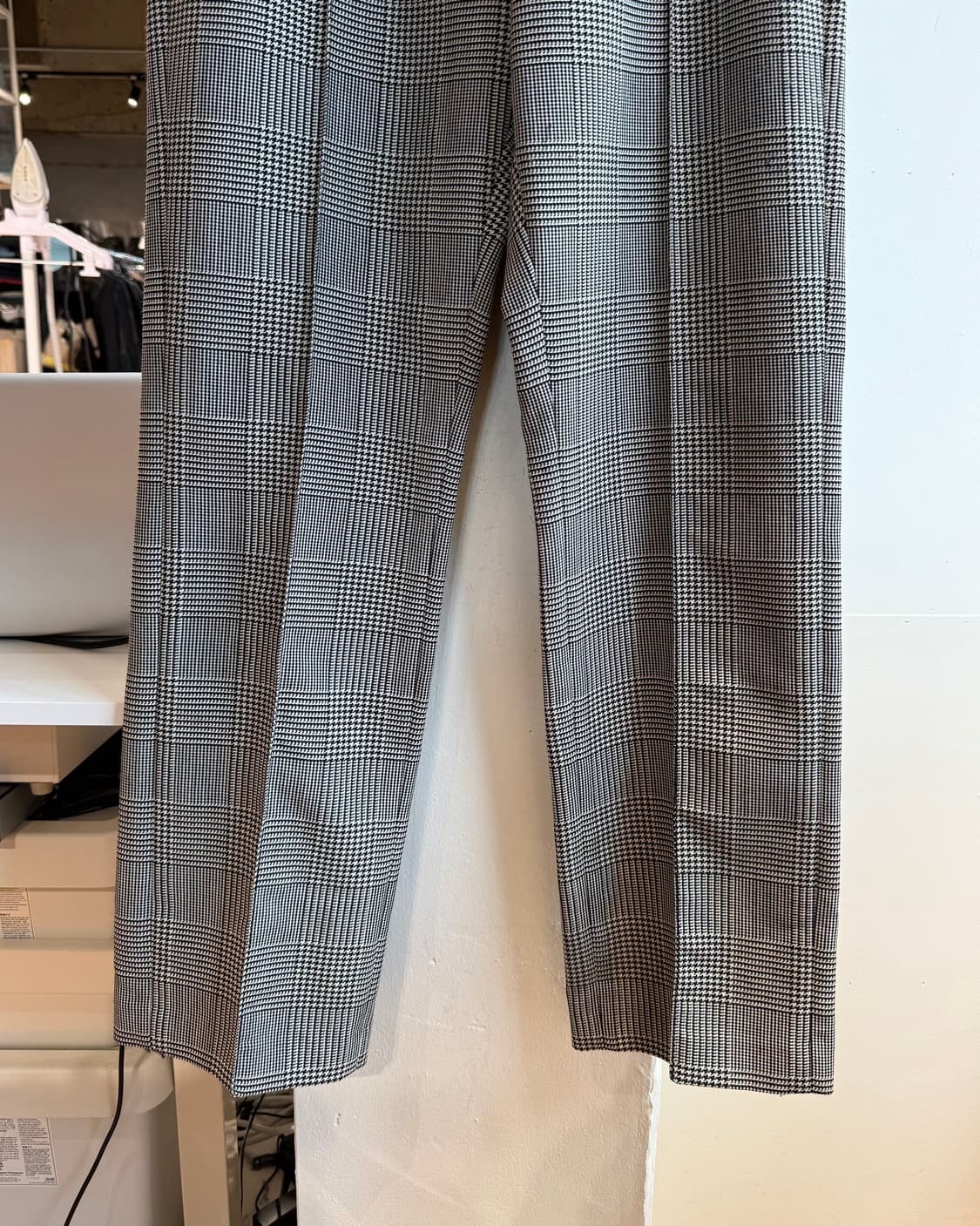 mm6 블랙 화이트 하운드투스 슬랙스 팬츠  상품이미지4