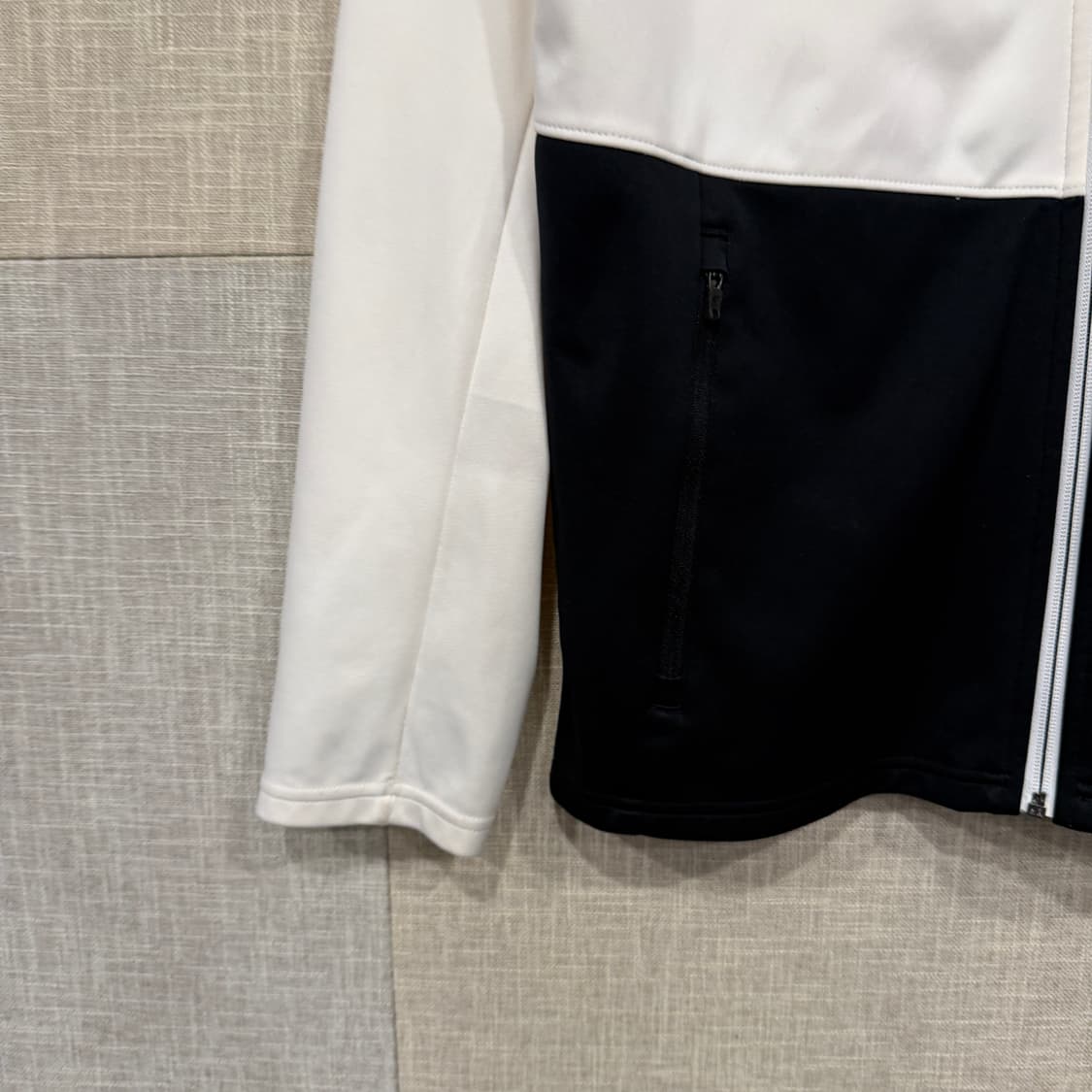 뉴발란스 배색 바람막이 후드집업 L 아이보리 상품이미지4