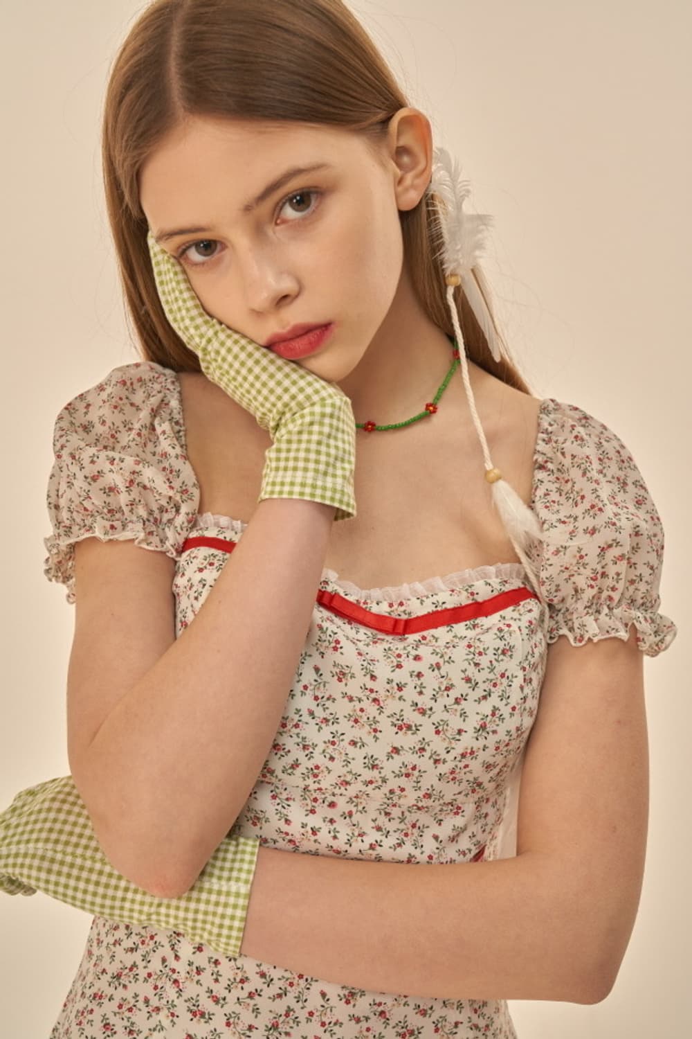 오드원아웃 화이트 플라워 미니 원피스 상품이미지2