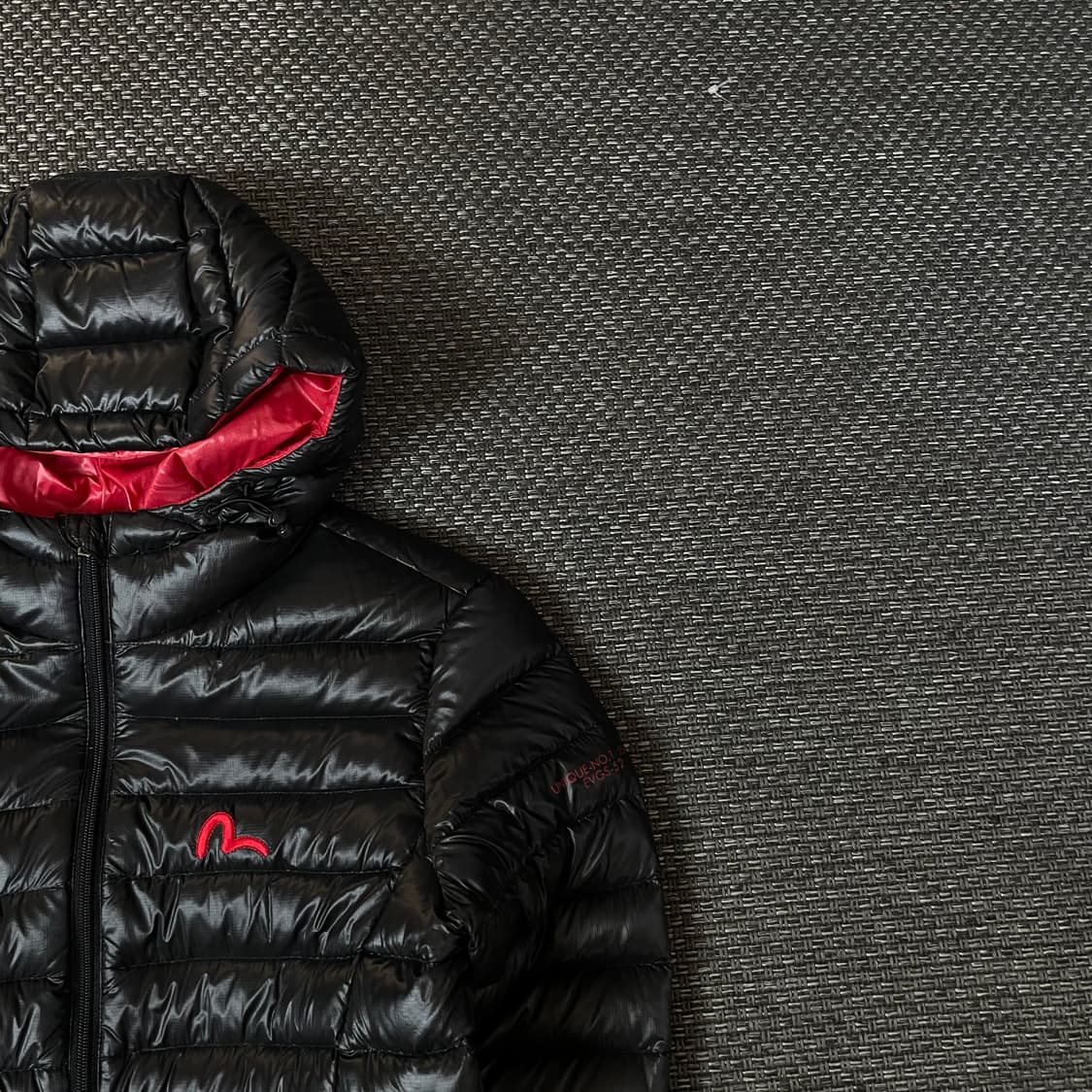 에비수 레드로고 블랙 구스다운 후드 경량 패딩 S 상품이미지3