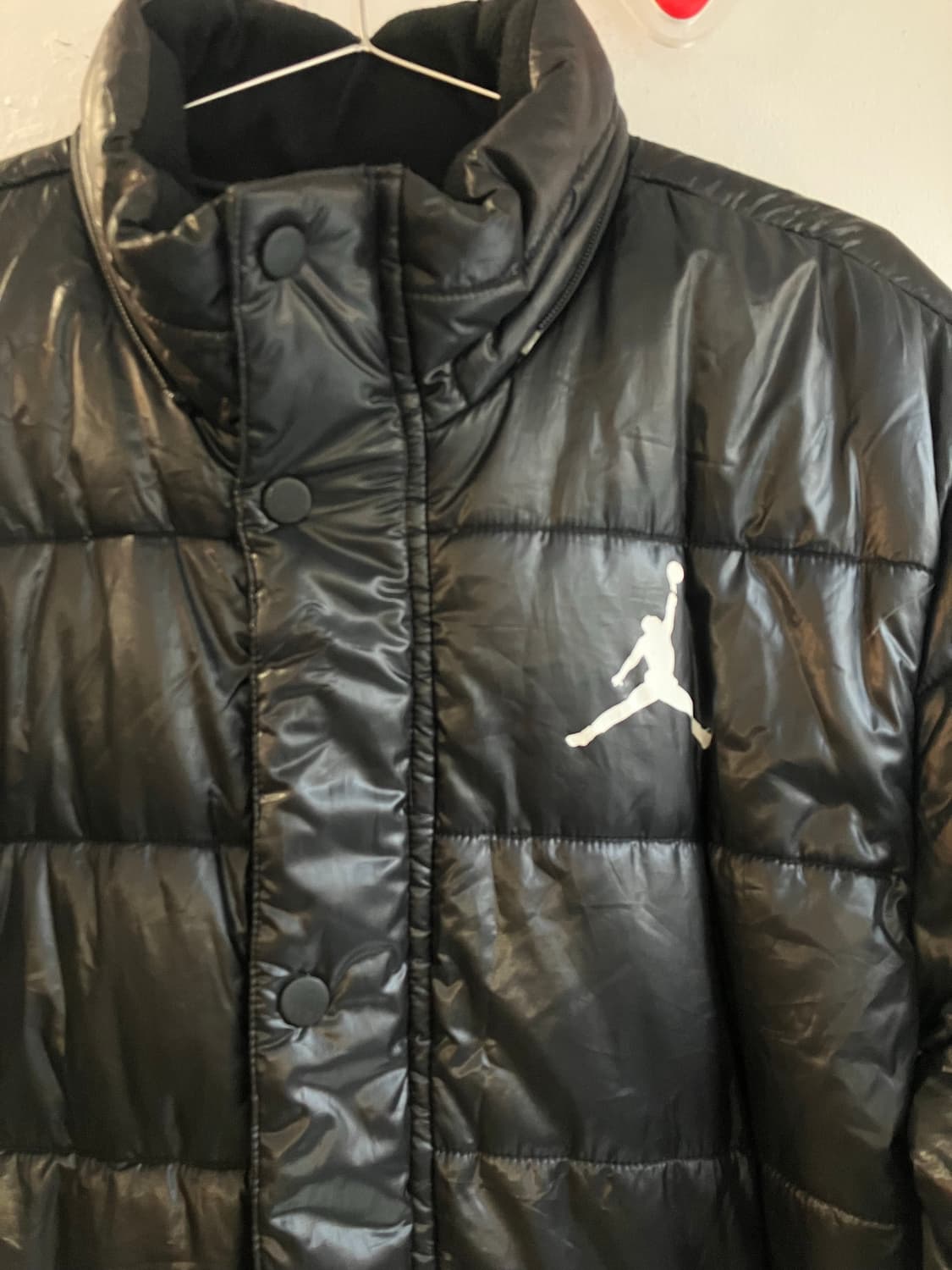 나이키 조던 유광 패딩 M 상품이미지2