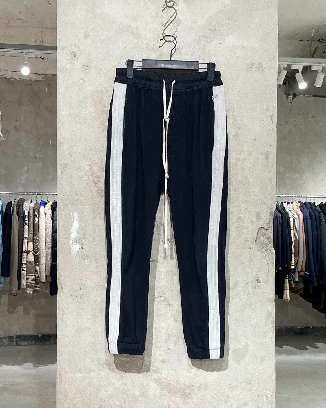 릭 오웬스 19F/W 블랙 사이드 패널 트랙 조거팬츠 상품이미지1