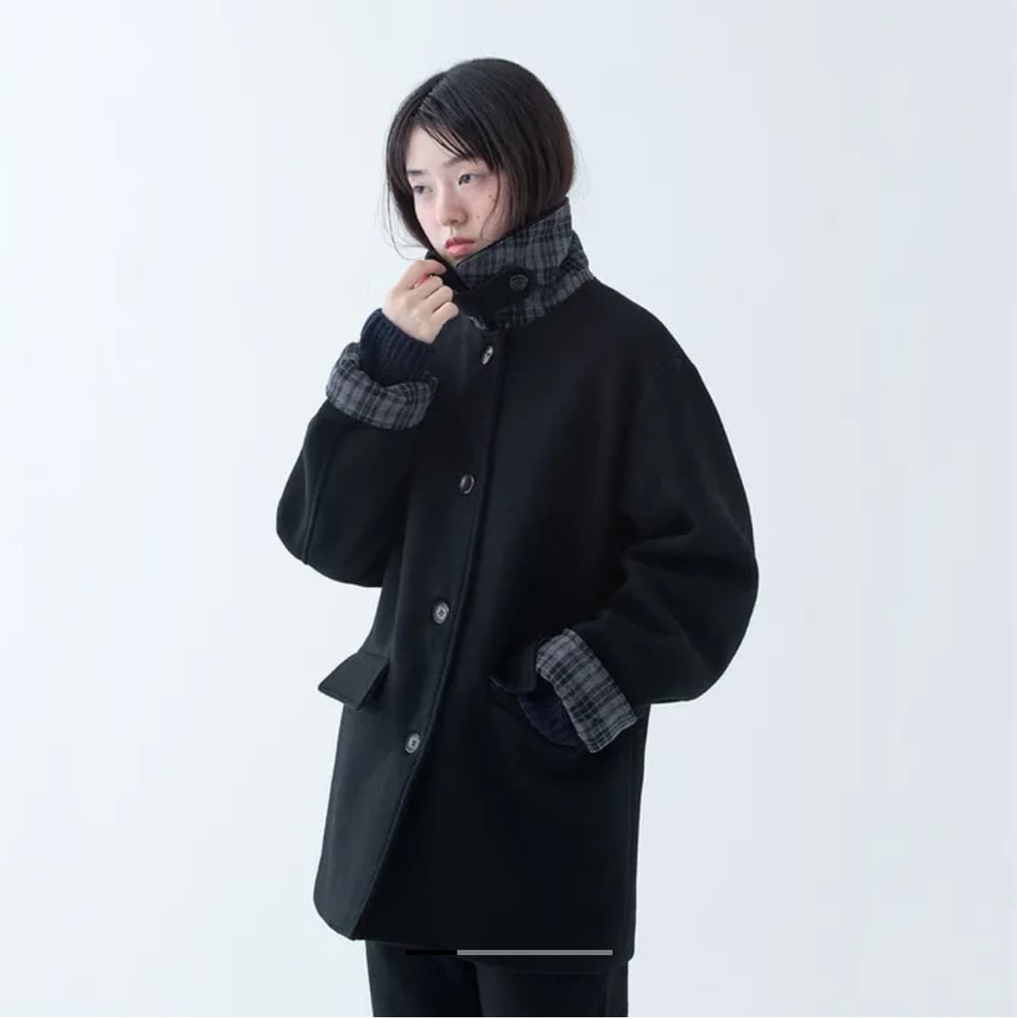 오헤시오 체크 하프 울 코트 블랙 상품이미지1