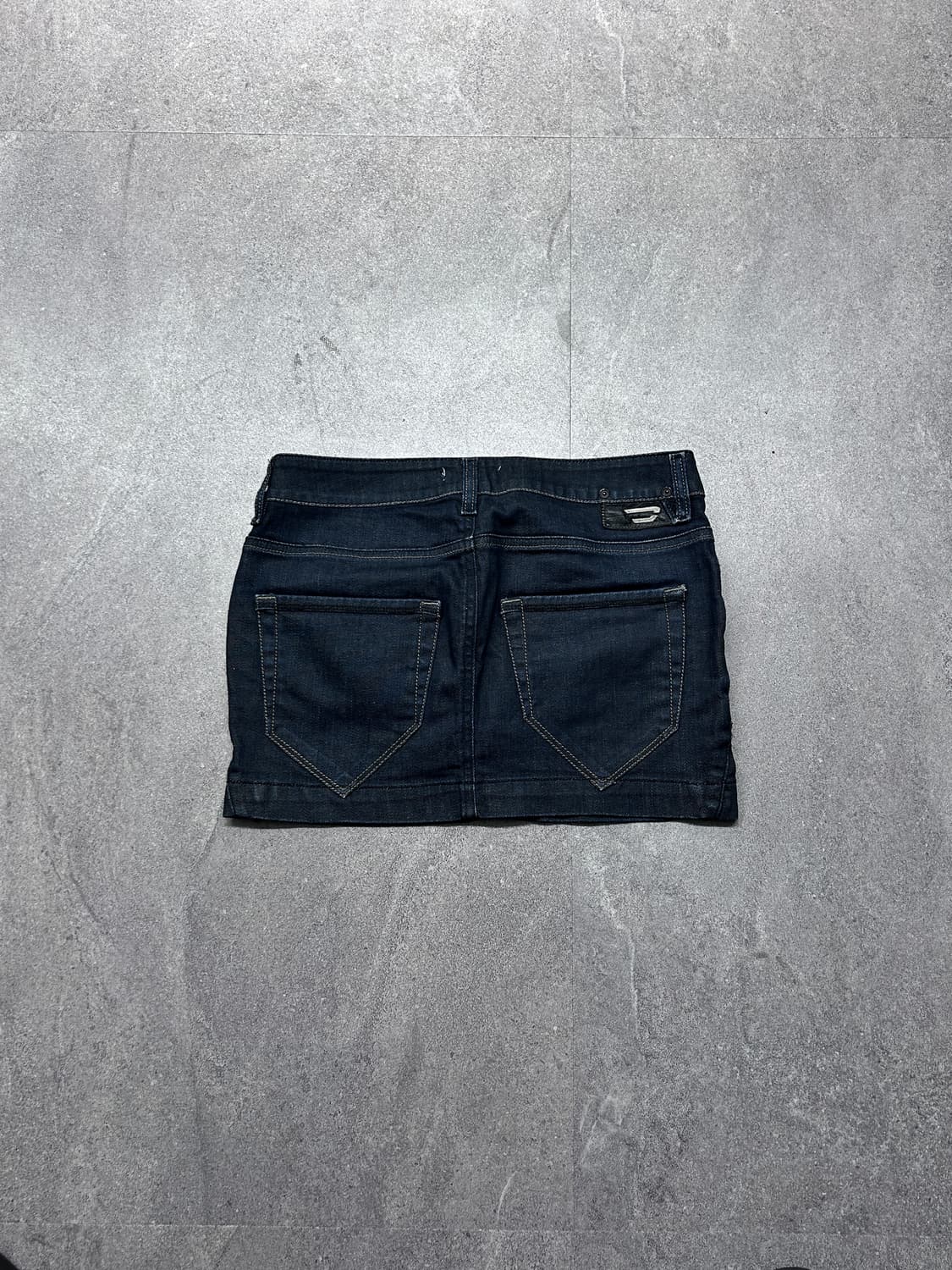 디젤 로우라이즈 데님 미니 스커트 상품이미지4