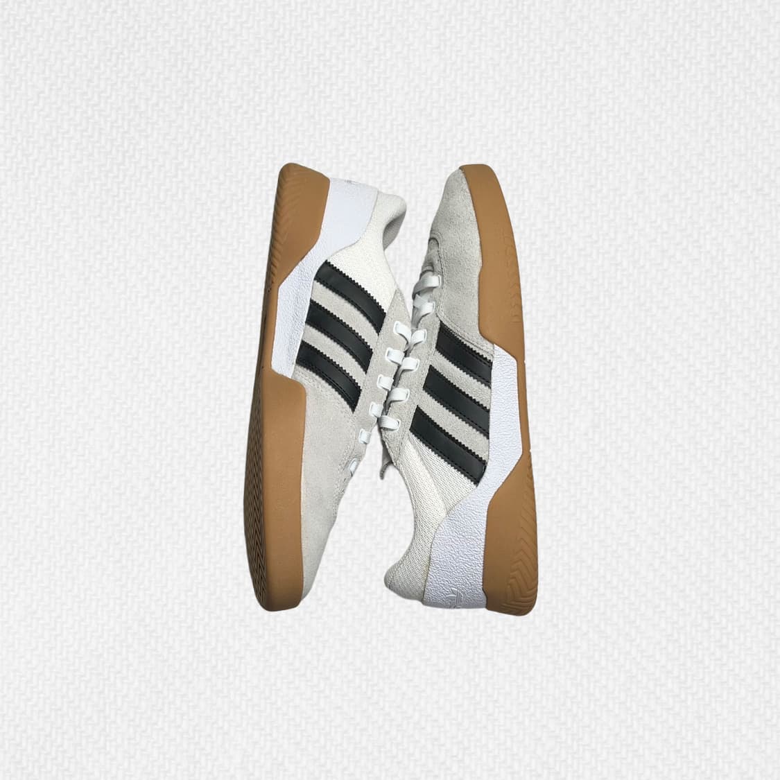 260 전체적으로 양호하며 힐탭안쪽 잔염들정도 체크 상품이미지4