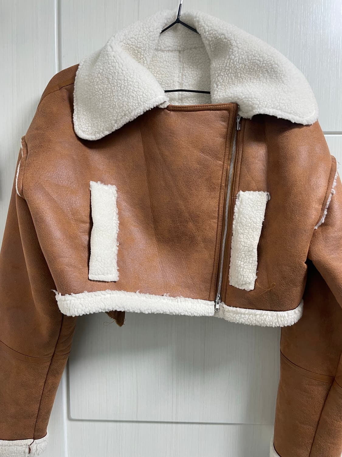 크롭 무스탕 브라운 상품이미지1