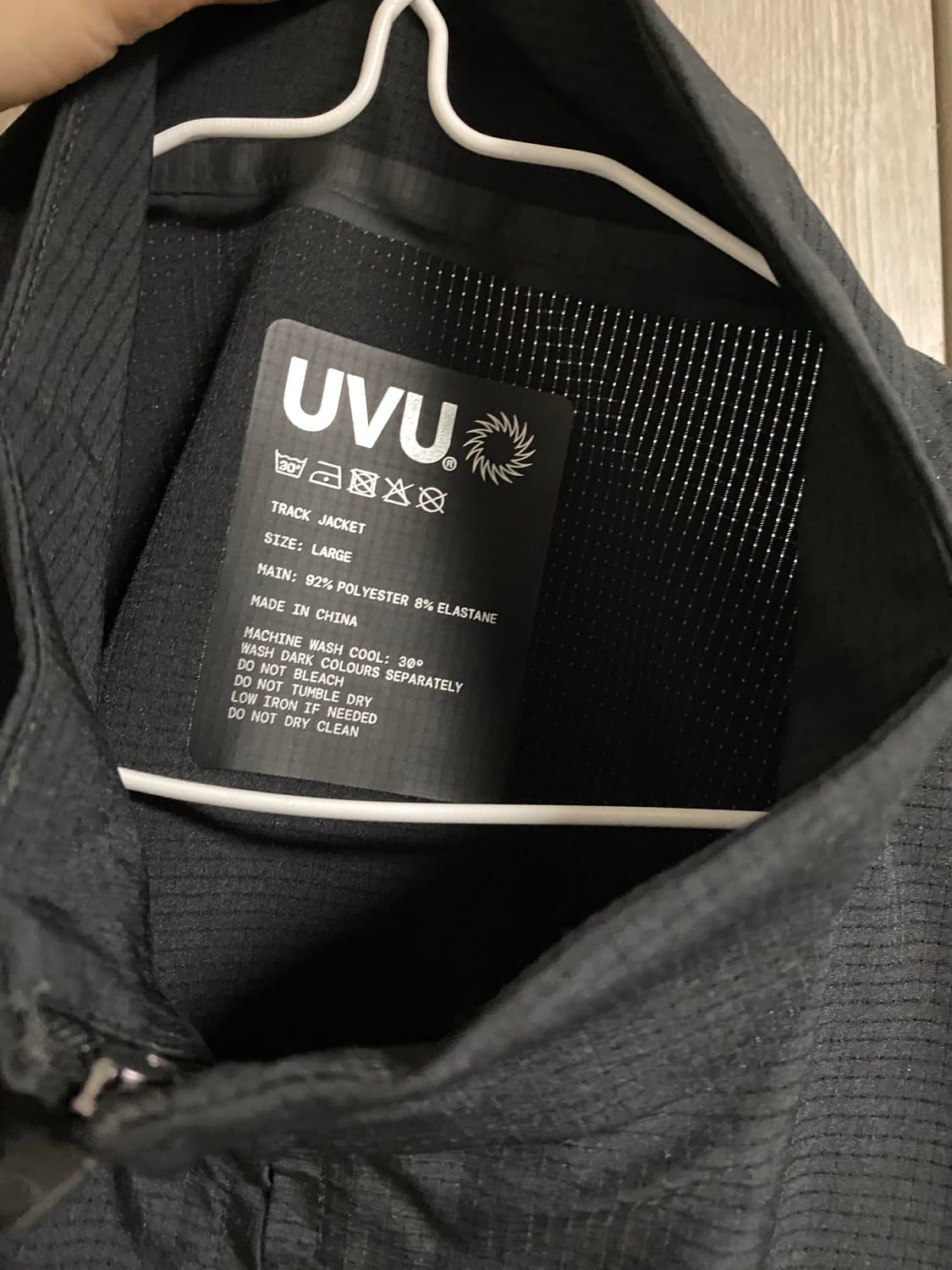 UVU 트랙자켓 L 팝니다 상품이미지3