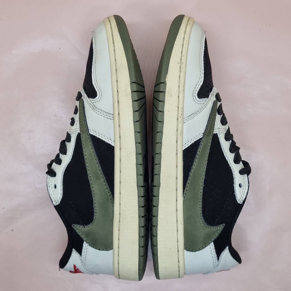 나이키 에어 조던1 트레비스 스캇 운동화 250 상품이미지5