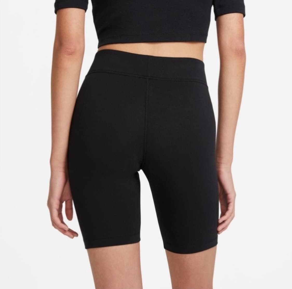 (W) 나이키 에센셜 미드 라이즈 바이크 쇼츠 블랙 상품이미지2