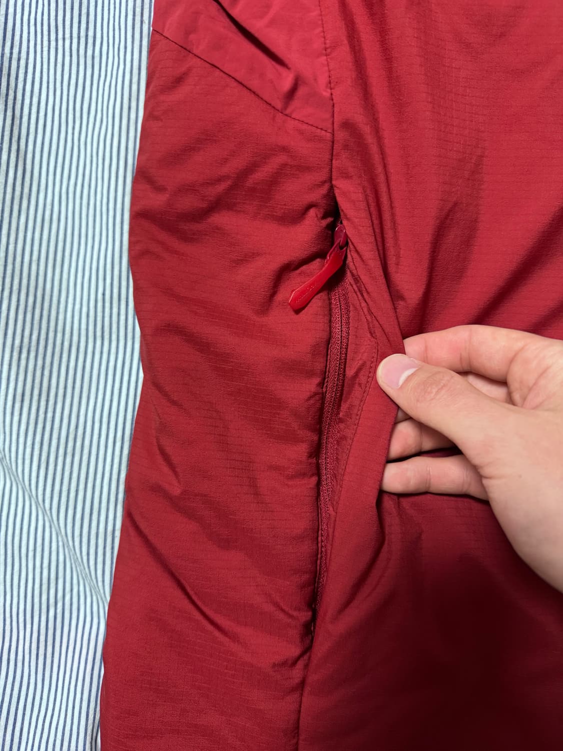 (SS급) 아크테릭스 아톰 AR 후디 보르도 M 상품이미지8