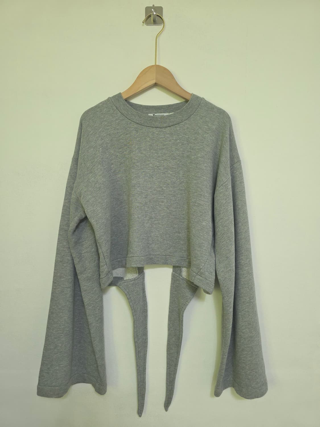 Alexander Wang 컷아웃 크롭 맨투맨 XS 상품이미지1