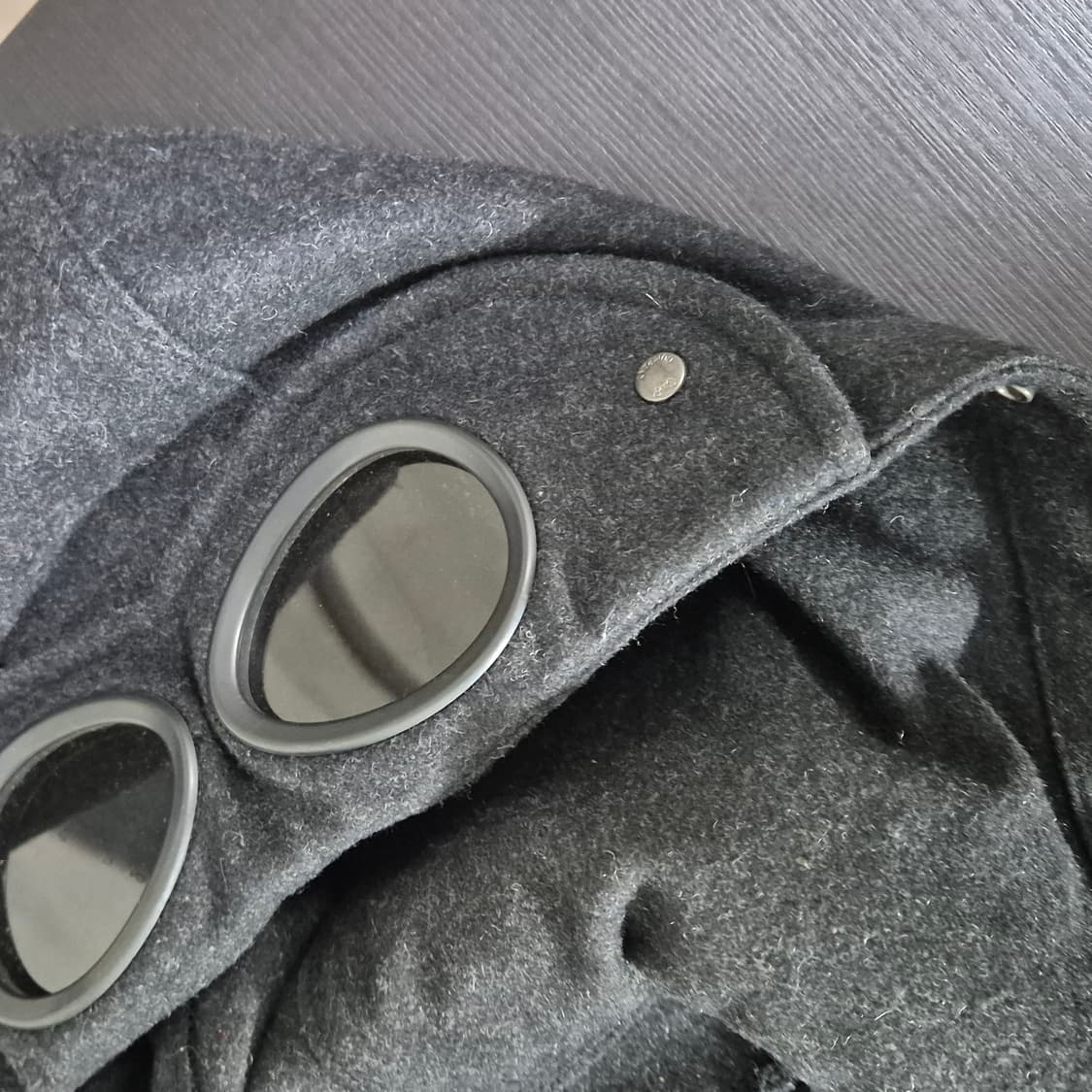 C.P. 컴퍼니 고글 니트 후드집업 상품이미지8