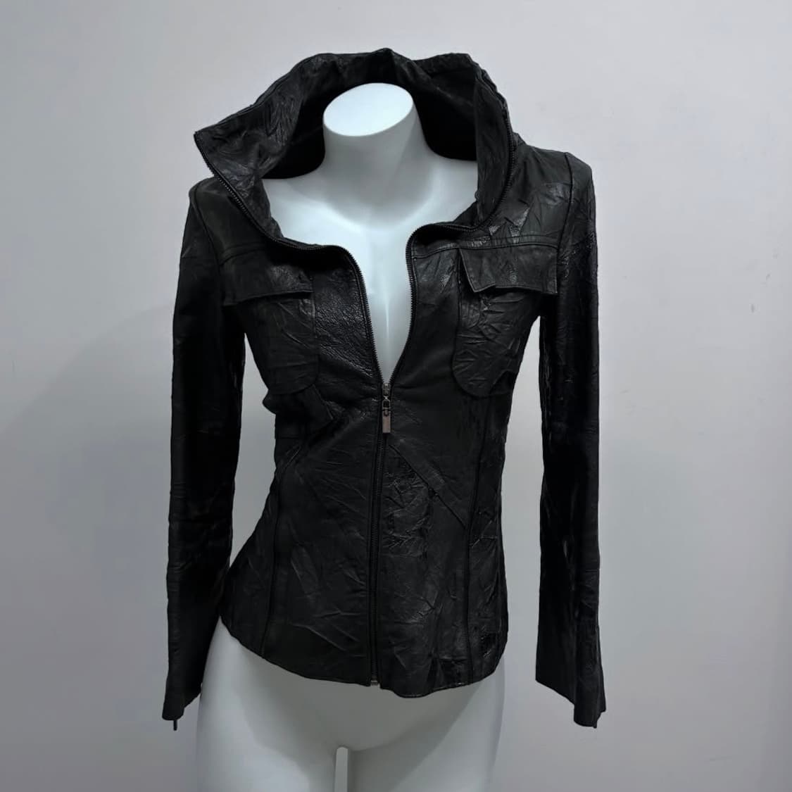 The Will Wrinkled 하이넥 레더 자켓  상품이미지2