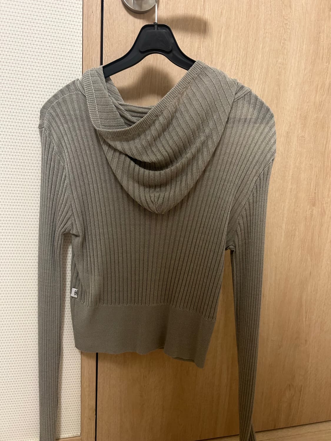 애즈온 나디아 니트 집업 카키 상품이미지2