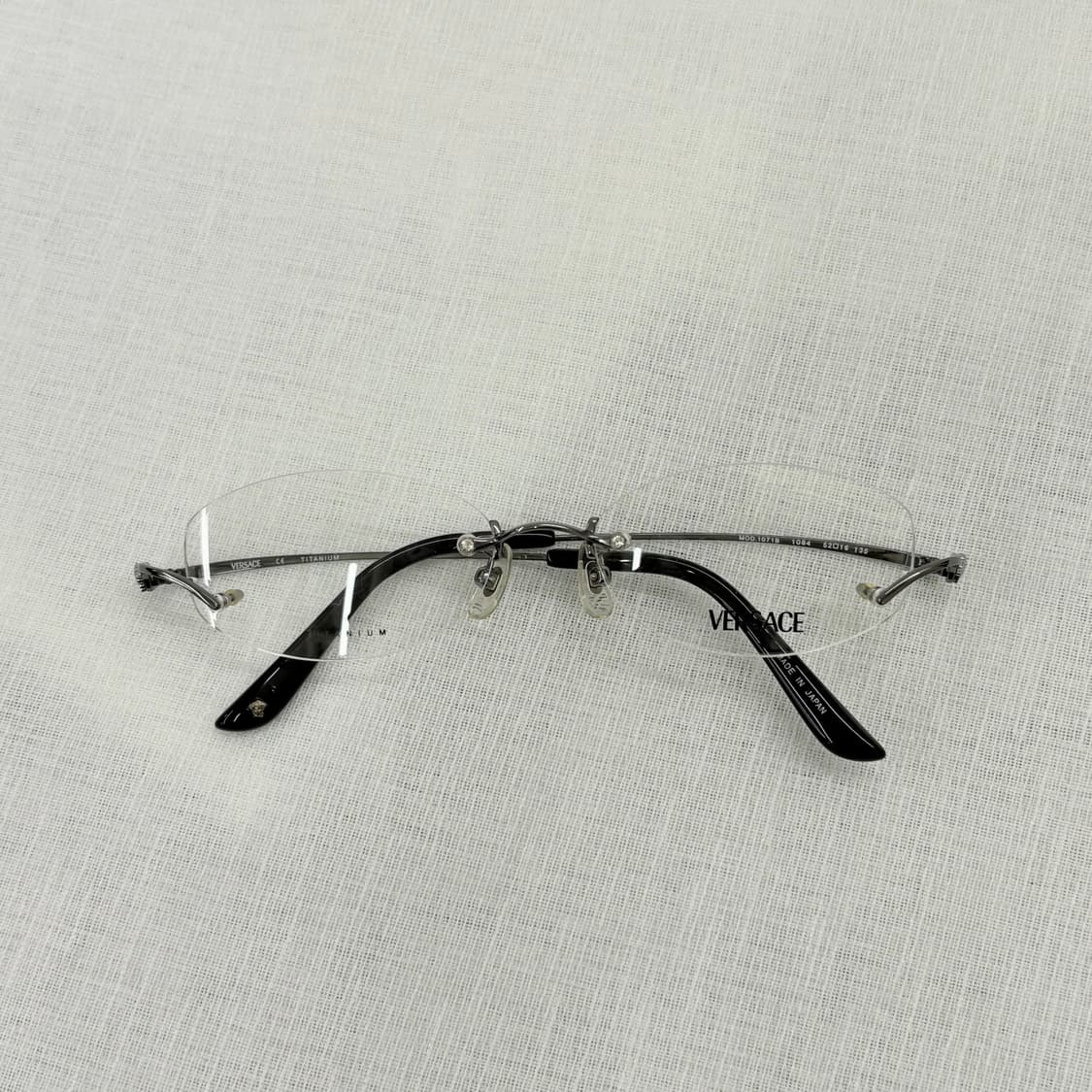 VERSACE 실버그레이 무테 안경 상품이미지1