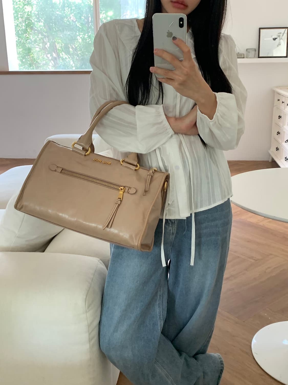 (정품) 미우미우 비텔로 샤인 호보백 블랙 상품이미지8