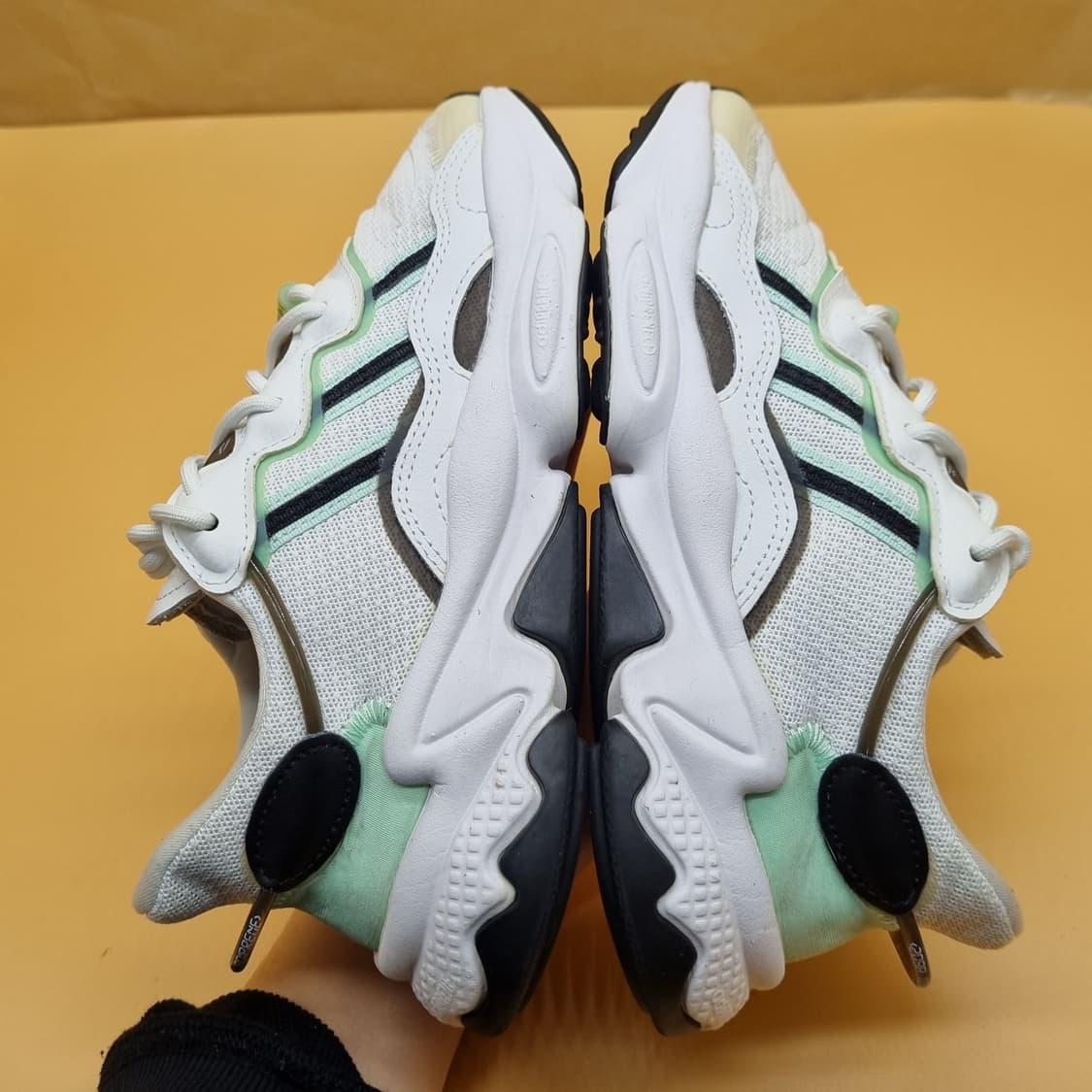 아디다스 오즈위고 운동화225. 상품이미지5