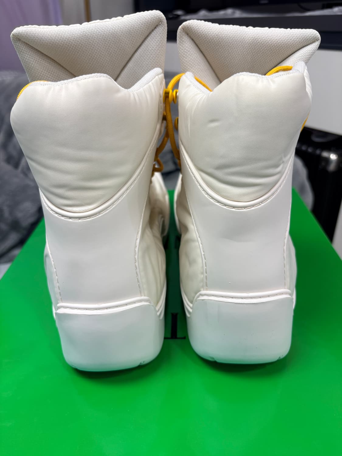 보테가베네타 퍼들 앵클부츠 43호 상품이미지3