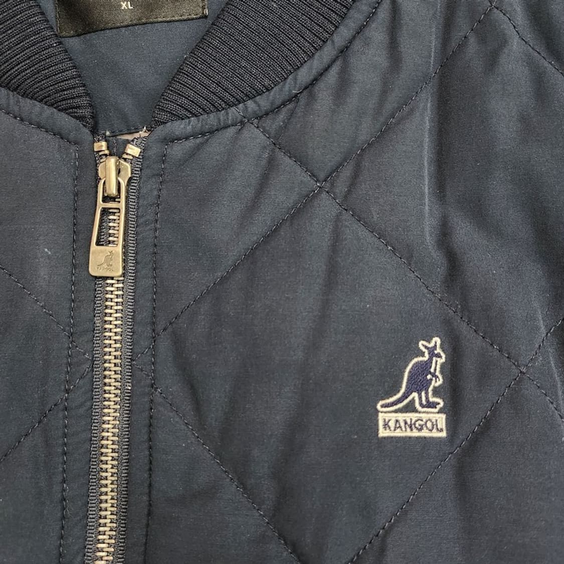 KANGOL 블랙다이아몬드 퀼팅 붐버 자켓  XL 상품이미지5