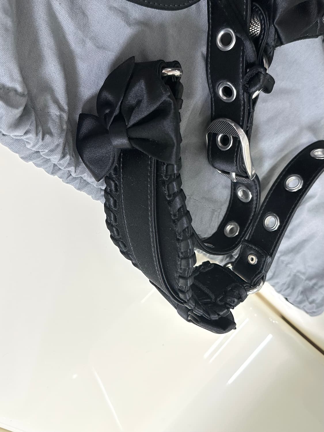 [SA급 정품] 발렌시아가 리본 르카골 블랙 상품이미지3