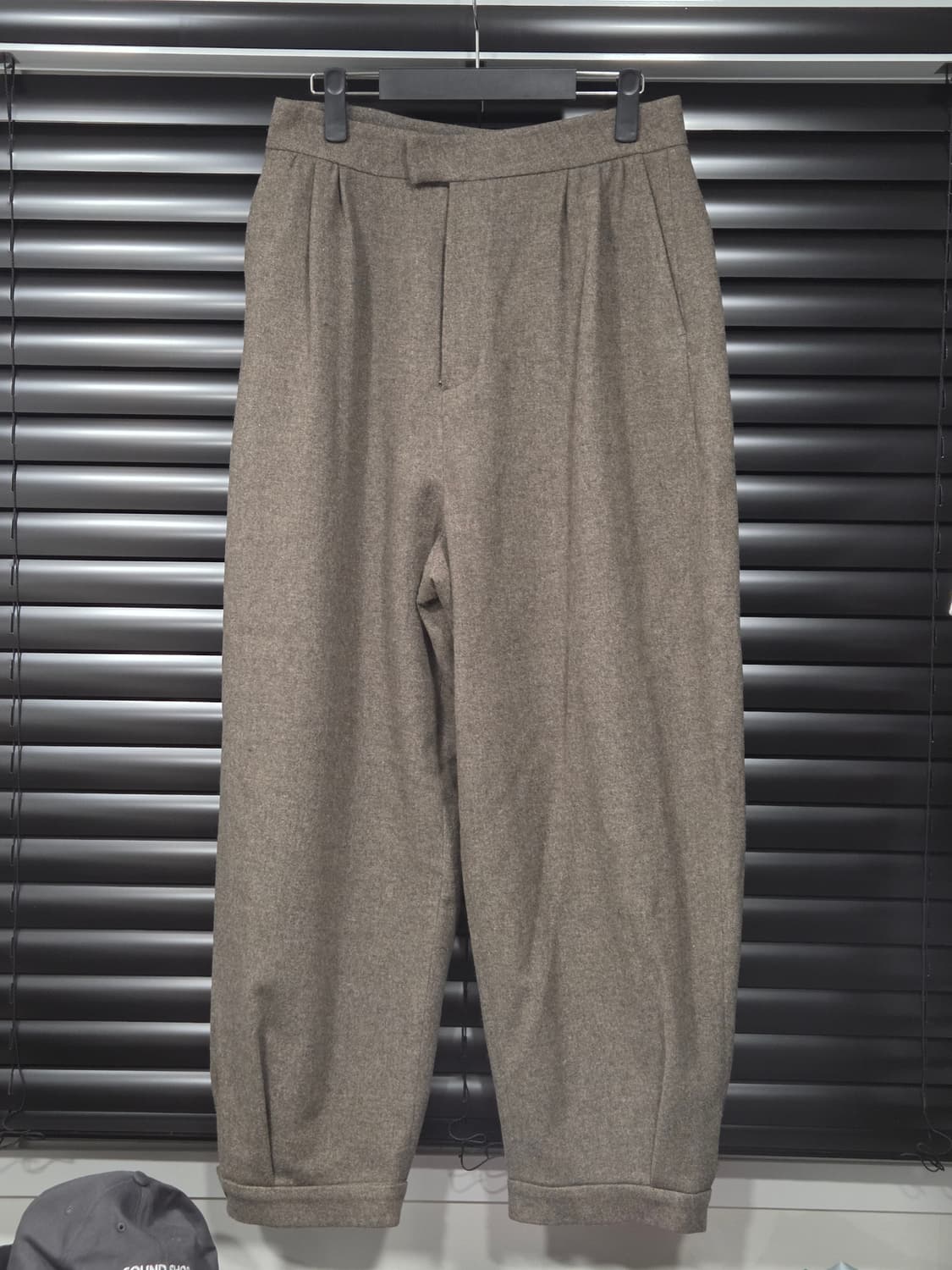 아모멘토 울 시어링 팬츠 브라운 L 상품이미지5