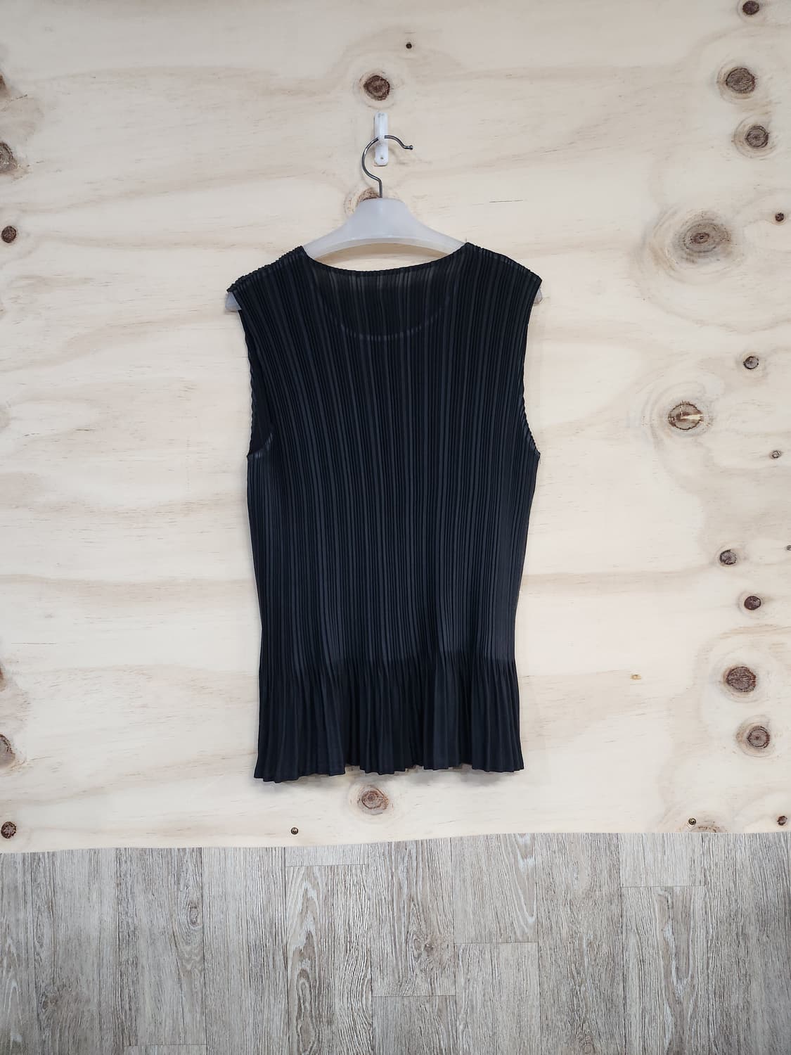 557) 플리츠 민소매 티셔츠 상품이미지2