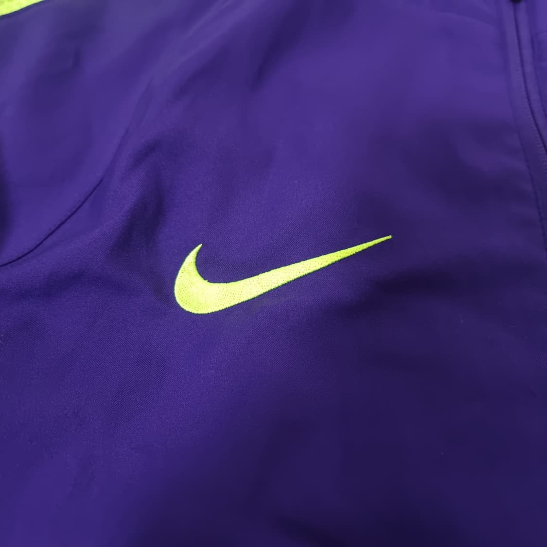 14-15시즌 맨체스터 시티 올드 엠블럼 나이키 바람막이 상품이미지4