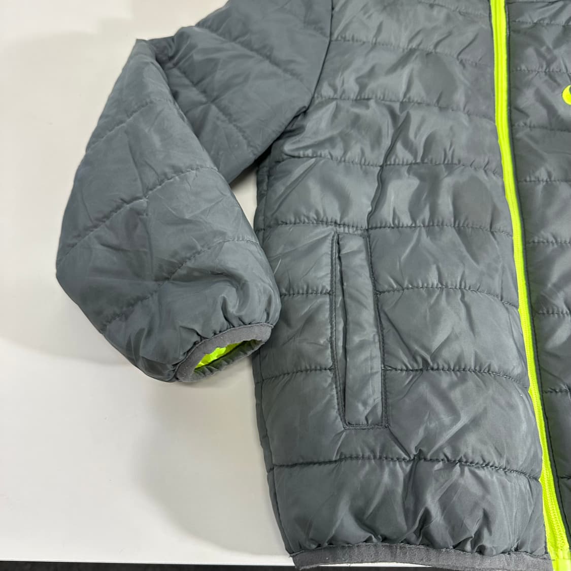 5-6Y 나이키 그레이 후드 경량패딩 상품이미지2