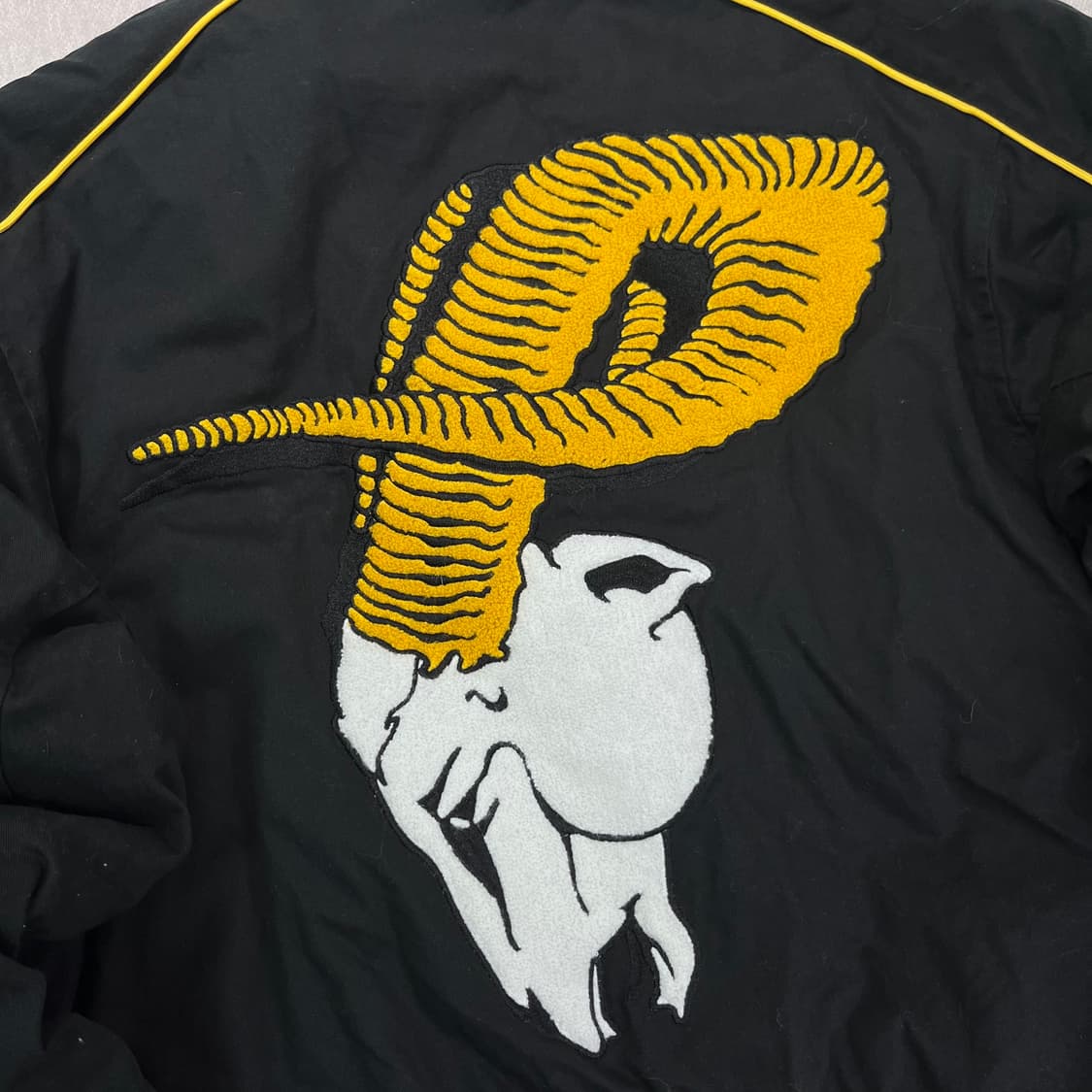 105 팔라스 22ss 코트 바시티 자켓 상품이미지7