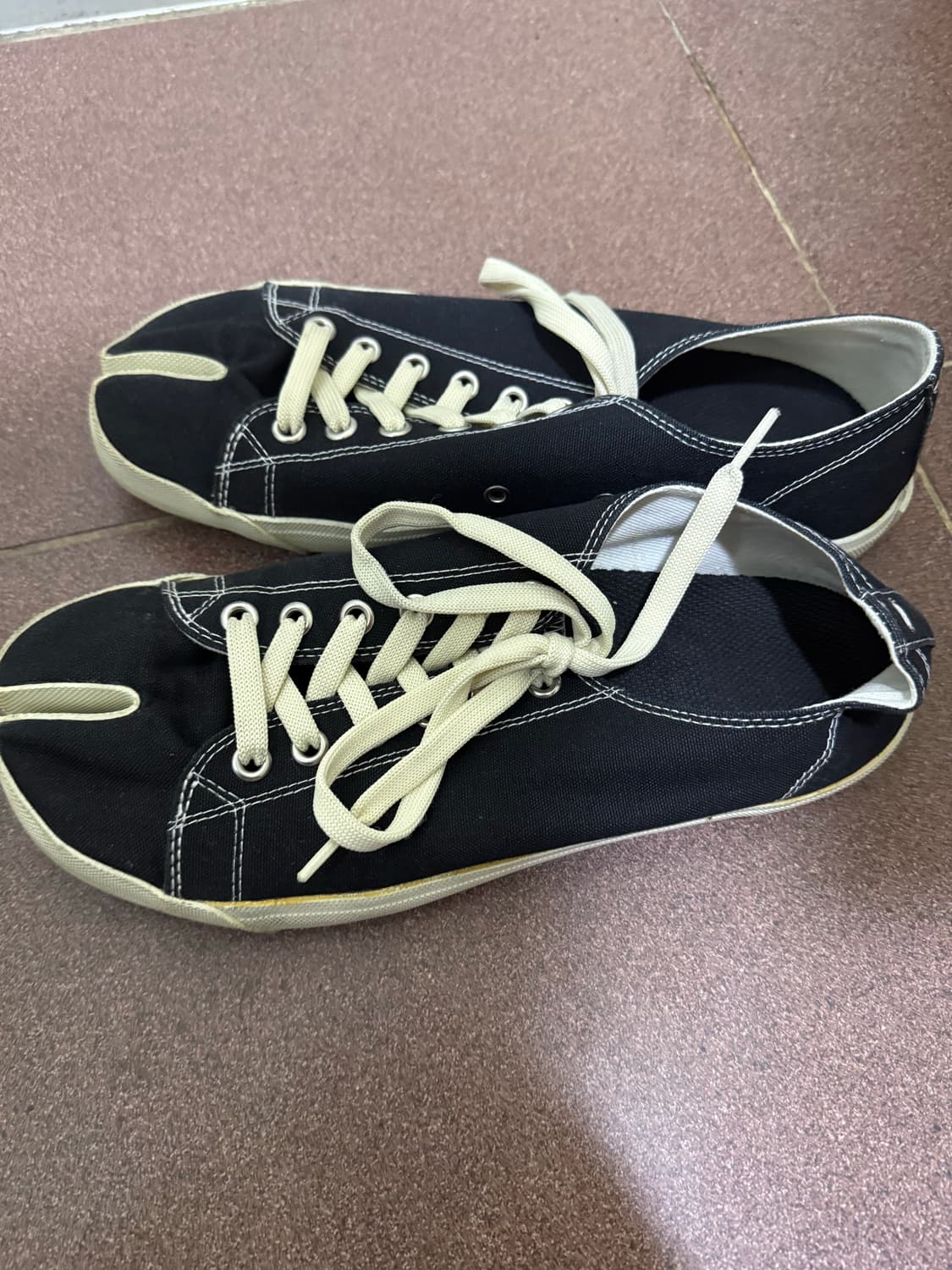 마르지엘라 타비 스니커즈 42.5 시이즈 상품이미지3